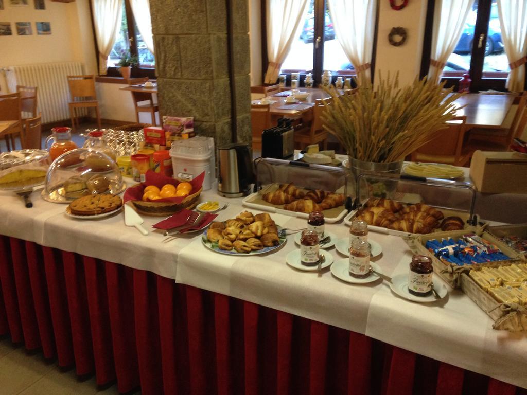 Casa Alpina Don Guanella Bed & Breakfast Macugnaga Ngoại thất bức ảnh